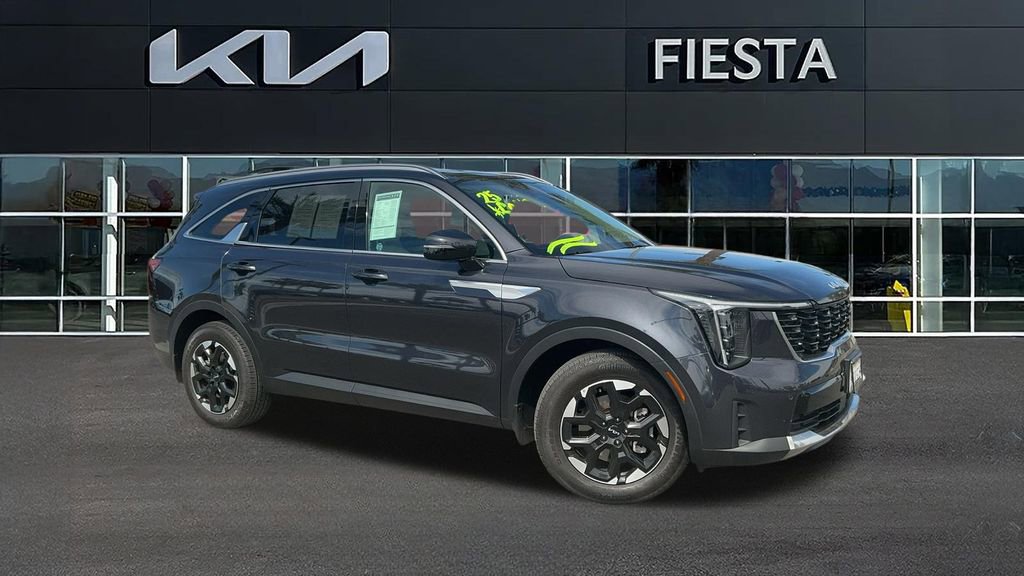 Used 2025 Kia Sorento S w/ Panoramic Sunroof Package image 1
