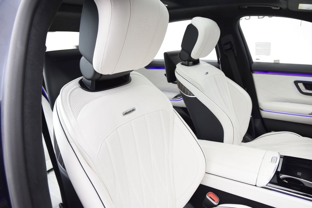 Used 2025 Mercedes-Benz S 63 AMG S image 17