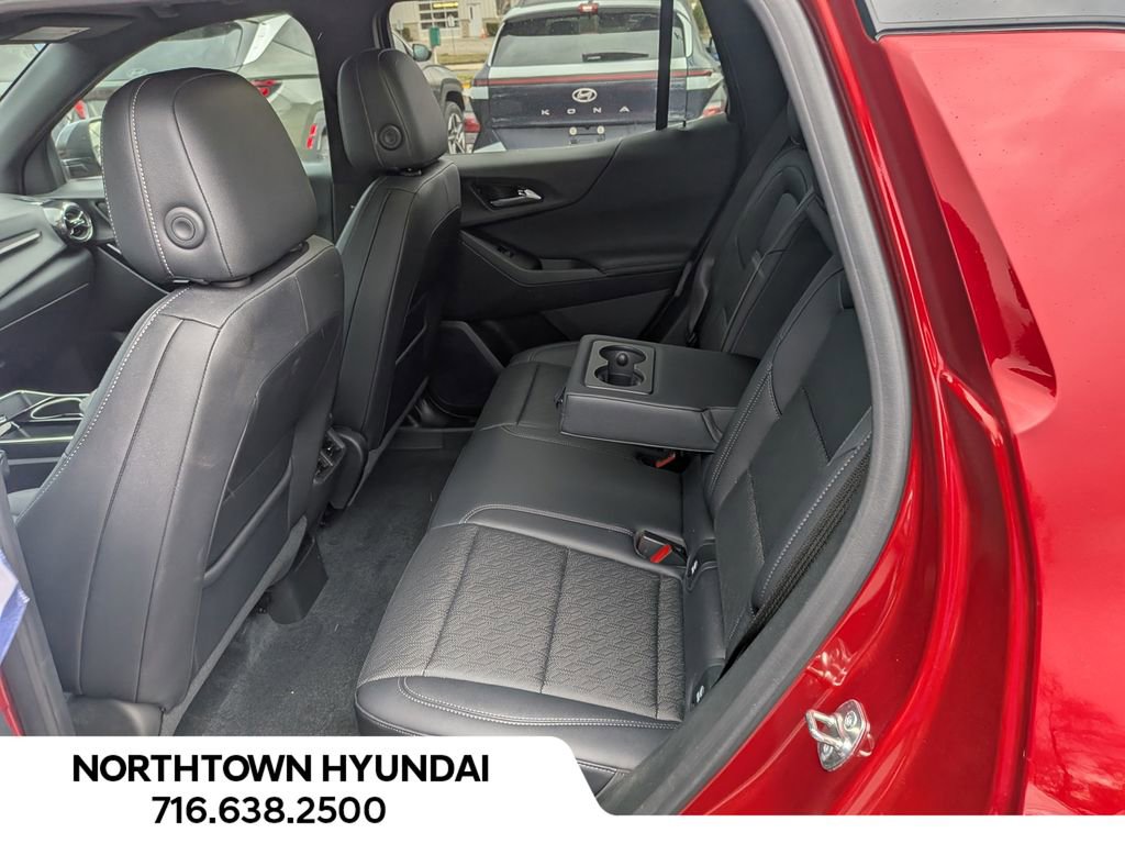 Used 2025 Chevrolet Equinox LT w/ Convenience Package II image 36