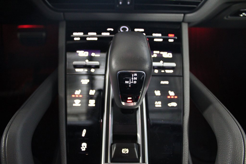 Used 2023 Porsche Cayenne S image 32