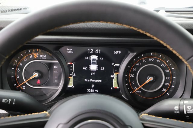 Used 2024 Jeep Gladiator Sport image 24