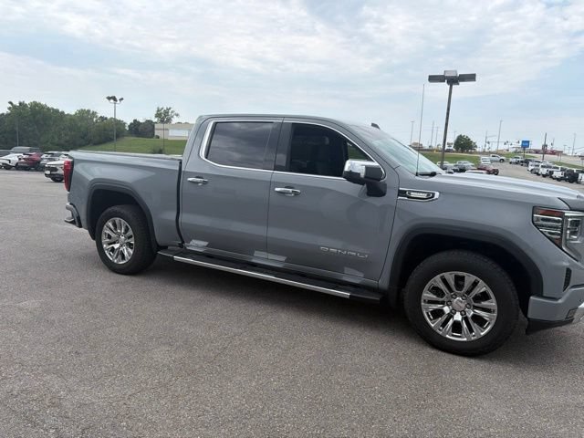 Used 2024 GMC Sierra 1500 Denali w/ Technology Package AWD/4WD image 12