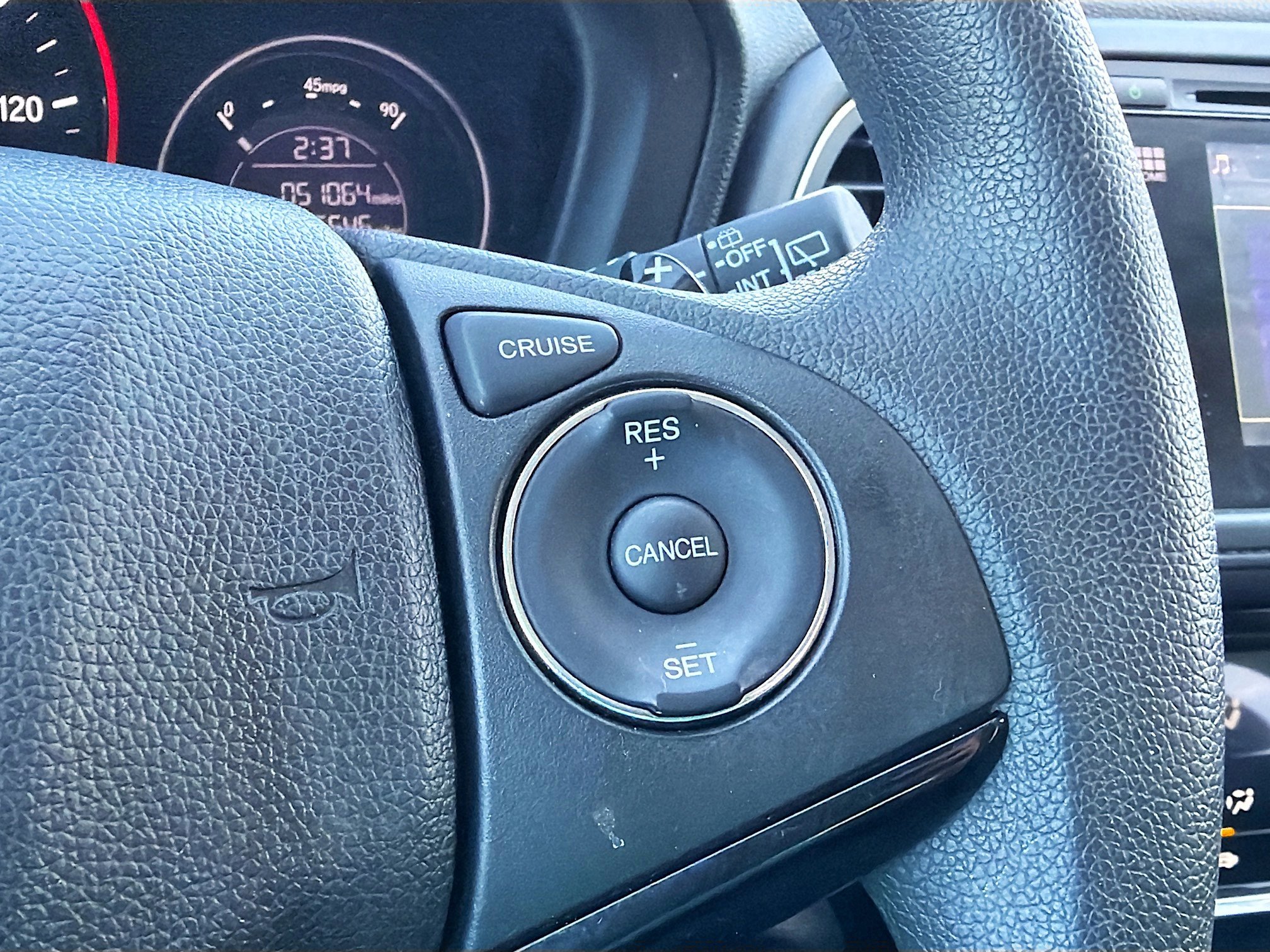 Used 2017 Honda HR-V EX image 34