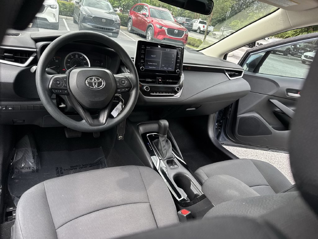Used 2020 Toyota Corolla LE FWD image 35