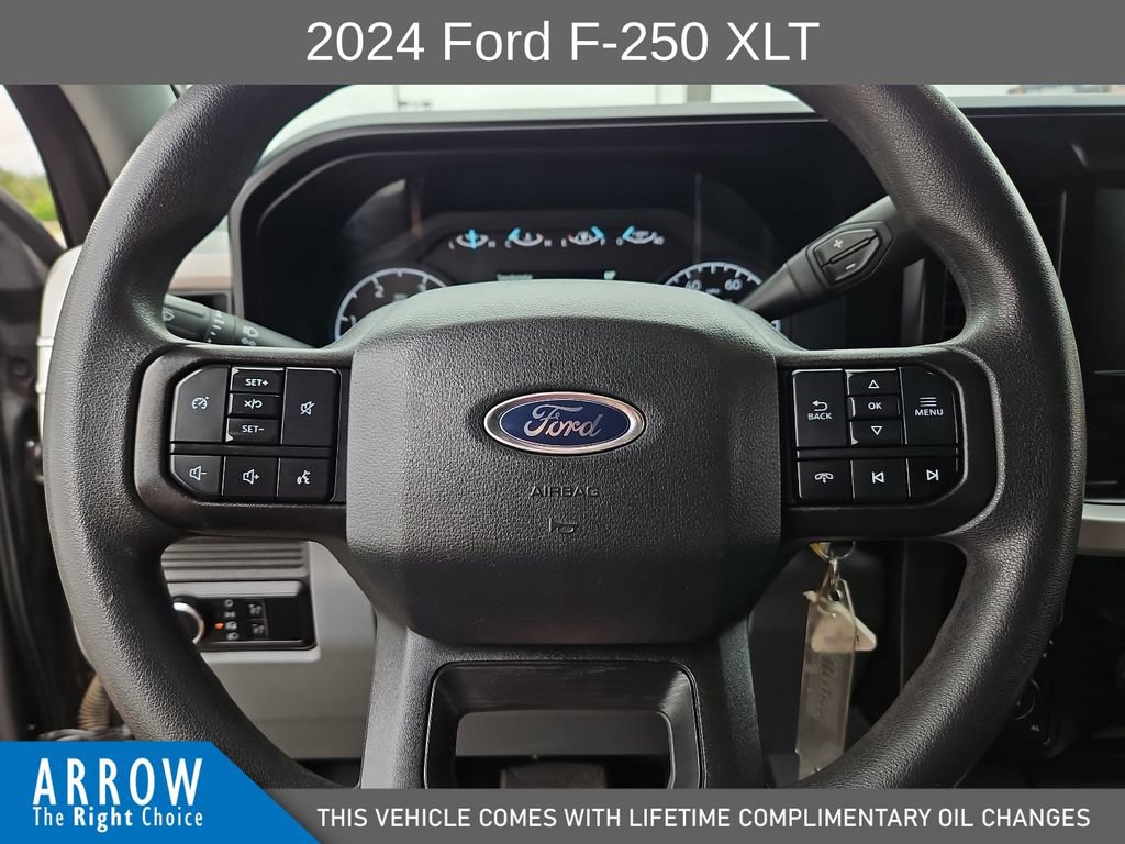 Used 2024 Ford F250 XLT AWD/4WD image 27