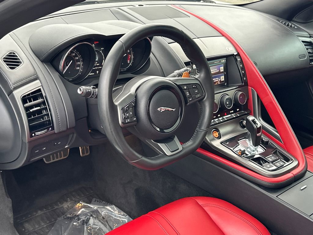 Used 2017 Jaguar F-TYPE S image 16