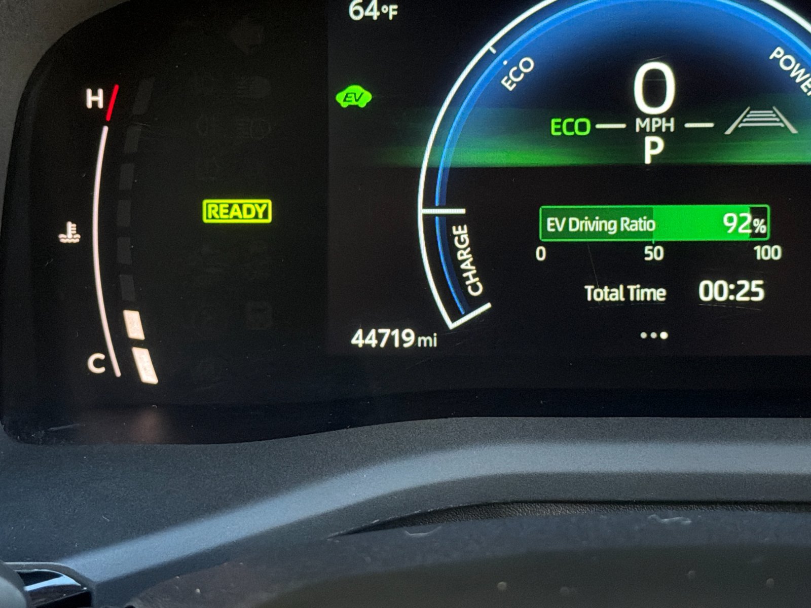 Used 2025 Toyota Camry LE FWD image 24