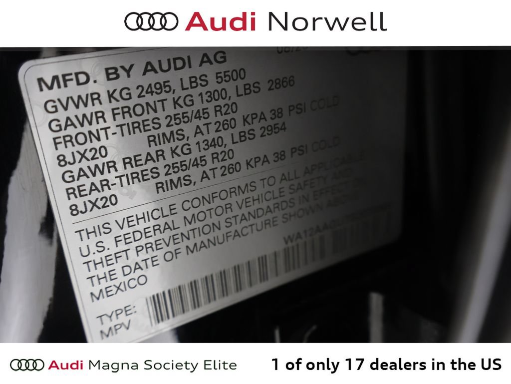 Used 2025 Audi Q5 Premium AWD/4WD image 3