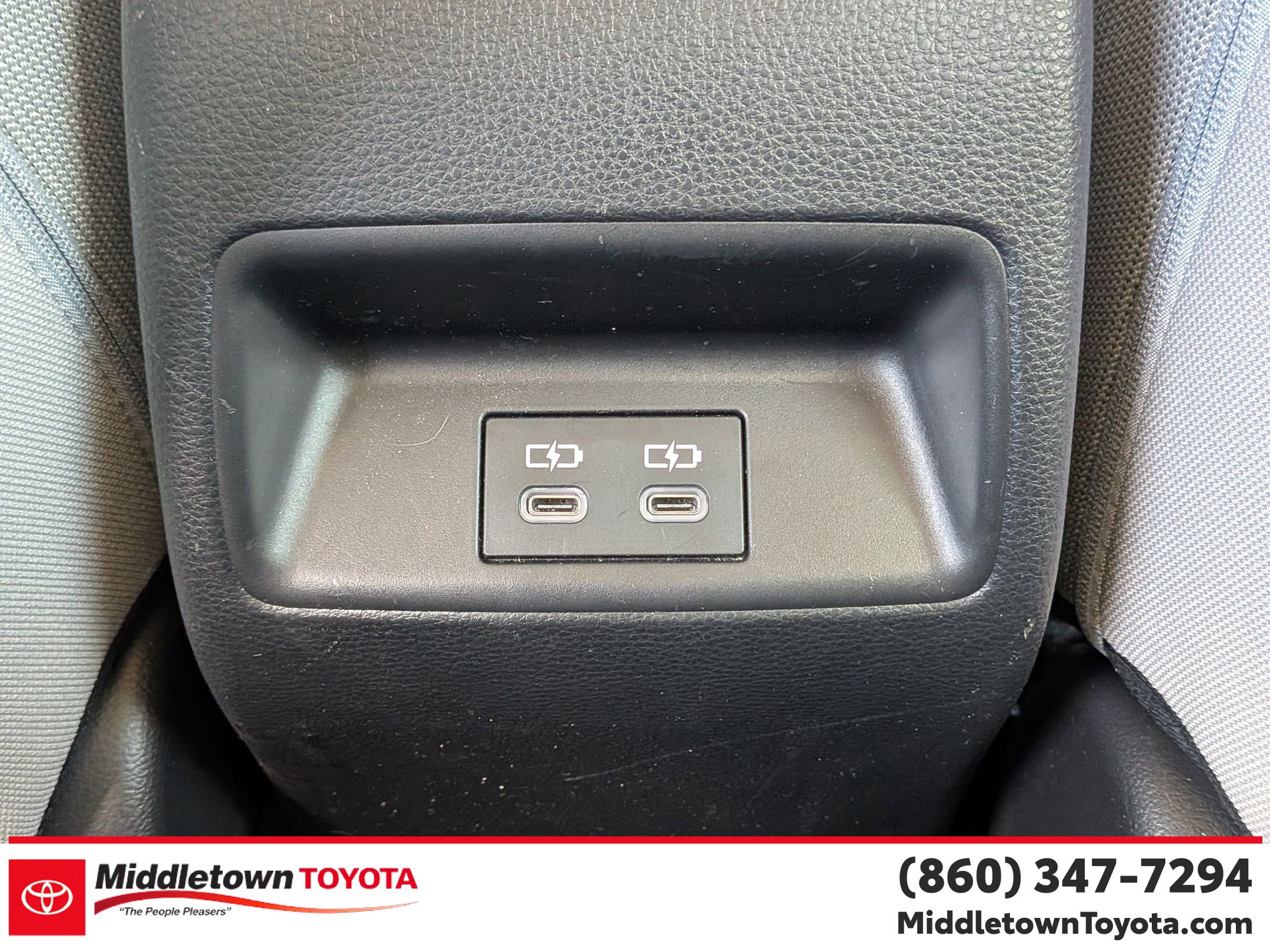 Used 2023 Toyota Corolla LE image 28