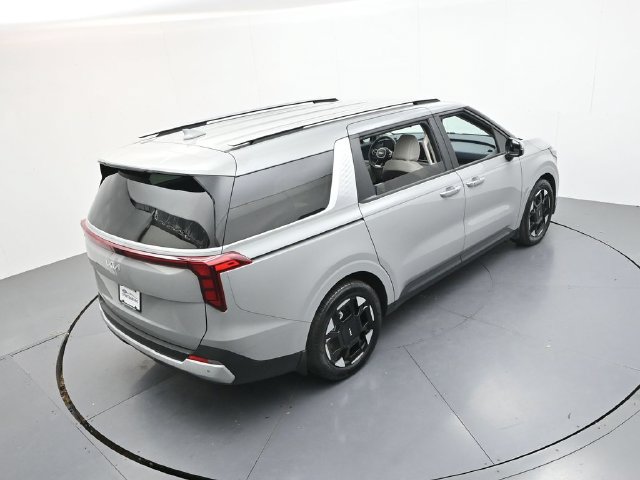 Used 2025 Kia Carnival EX FWD image 48