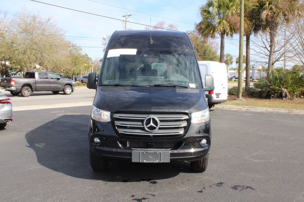 Used 2024 Mercedes-Benz Sprinter 2500 image 5