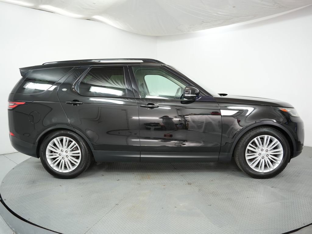 Used 2017 Land Rover Discovery HSE AWD/4WD image 5