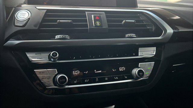 Used 2020 BMW X4 xDrive30i w/ Premium Package image 16