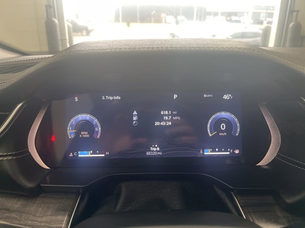 Used 2023 Jeep Grand Cherokee L Limited w/ Rear Seat Video Group I image 17