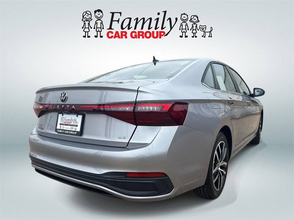New 2026 Volkswagen Jetta SE FWD image 3