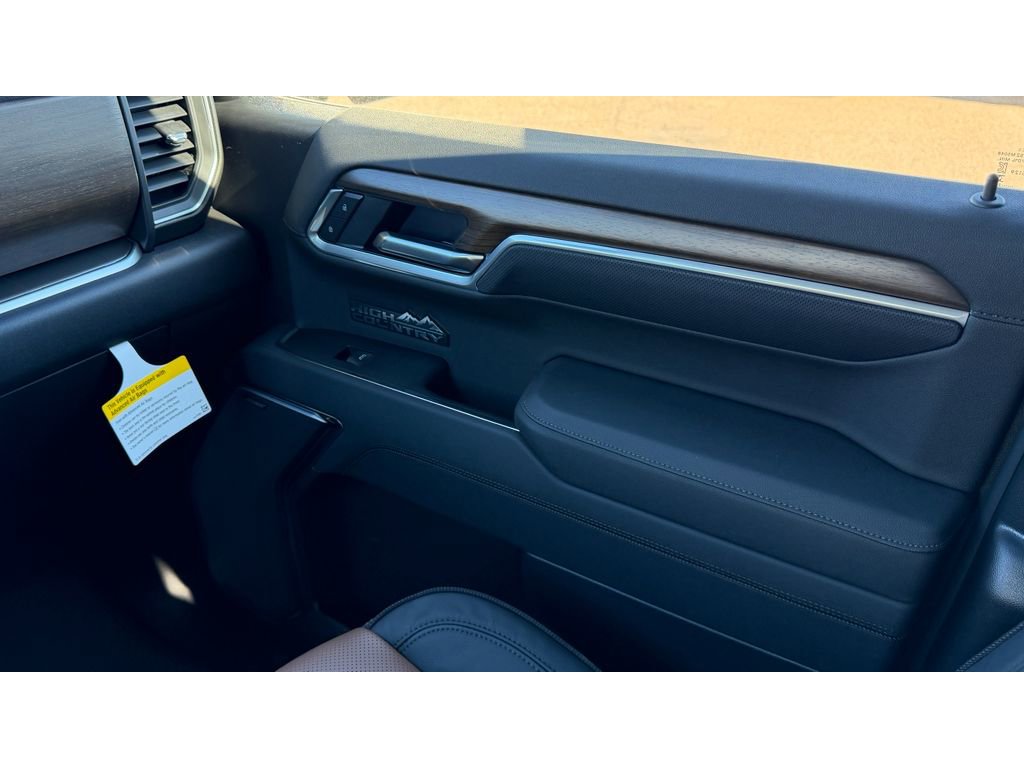 New 2026 Chevrolet Silverado 1500 High Country w/ Technology Package AWD/4WD image 18