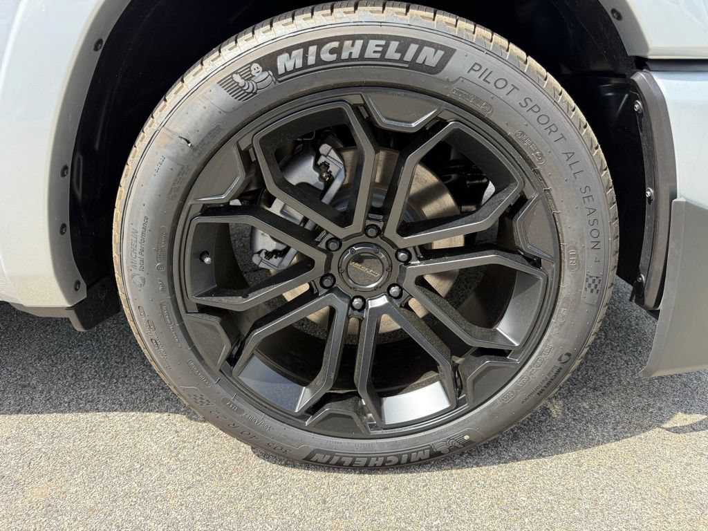 New 2026 RAM 1500 Big Horn AWD/4WD image 9