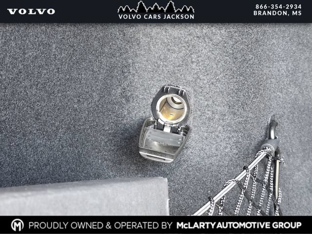 Used 2019 Volvo XC60 T5 Inscription w/ Protection Package AWD/4WD image 32