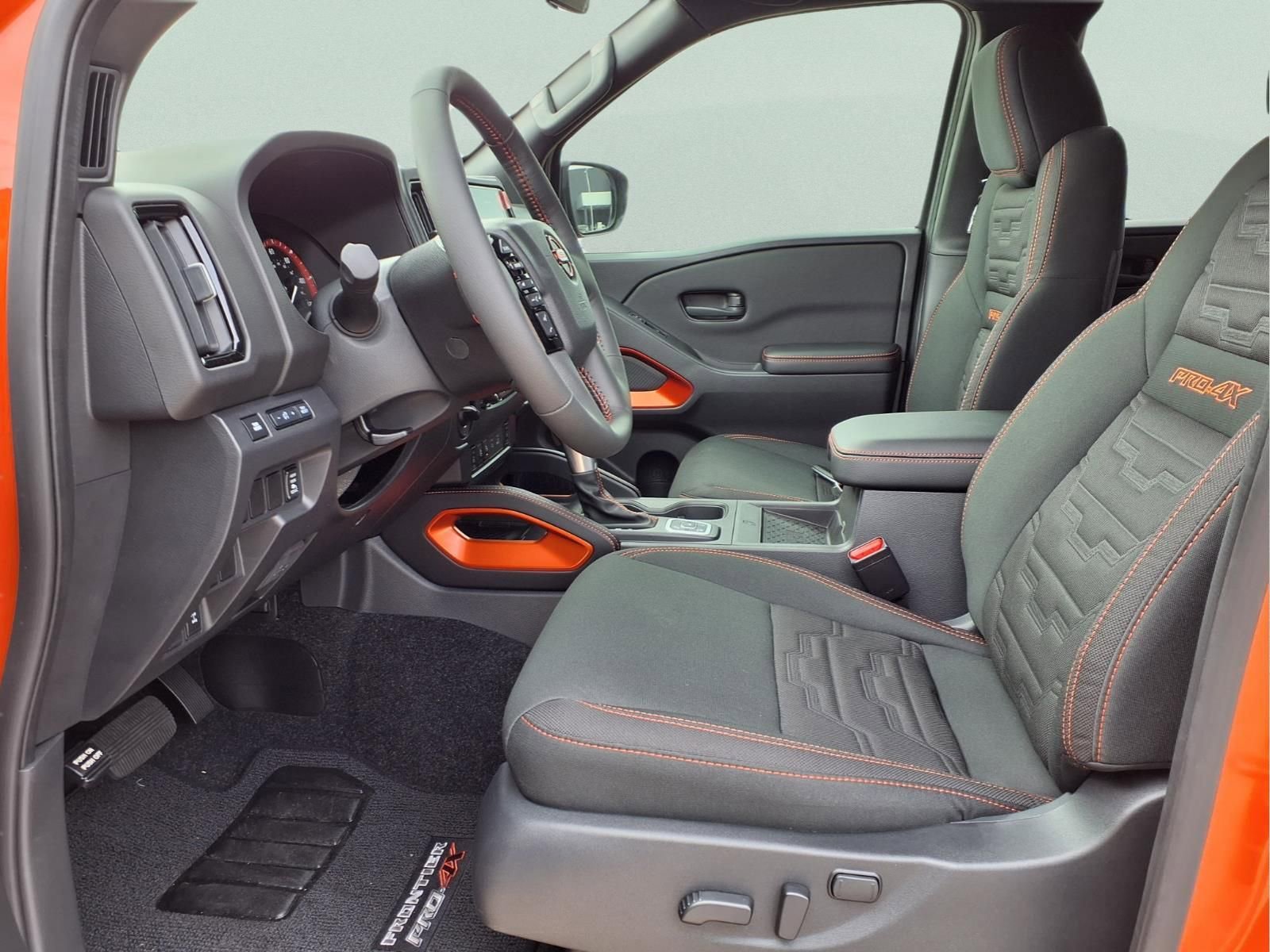 New 2026 Nissan Frontier PRO-4X w/ Pro-4x Convenience Package image 11