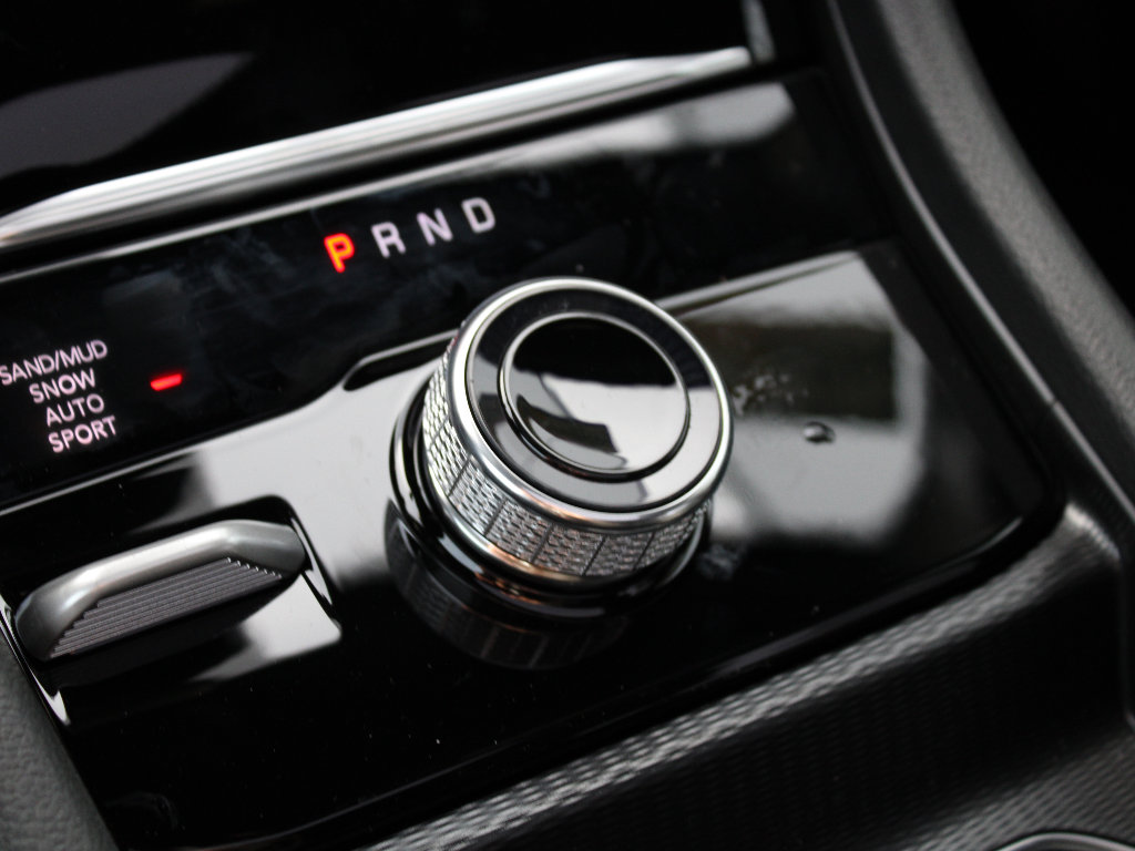 New 2025 Jeep Grand Cherokee Limited w/ Trailer Tow Package image 19