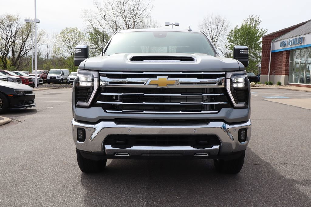 New 2026 Chevrolet Silverado 2500 LTZ w/ LTZ Convenience Package AWD/4WD image 7