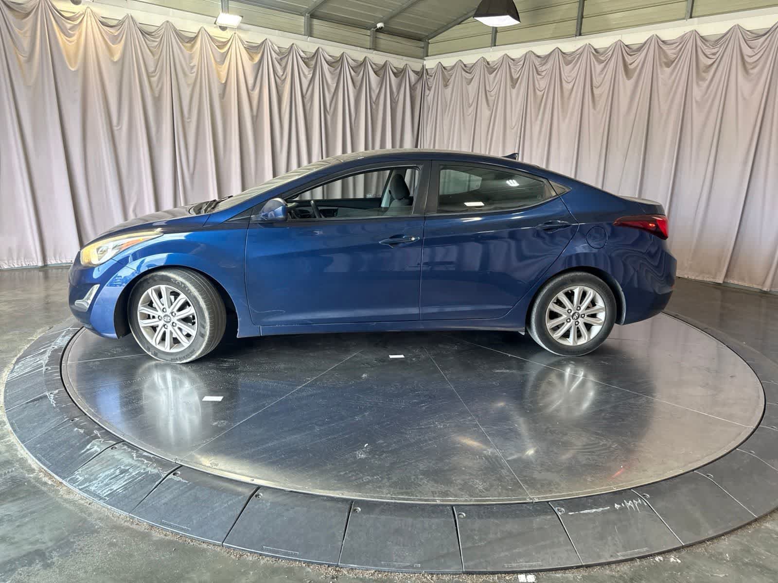 Used 2016 Hyundai Elantra SE w/ Option Group 02 FWD image 8