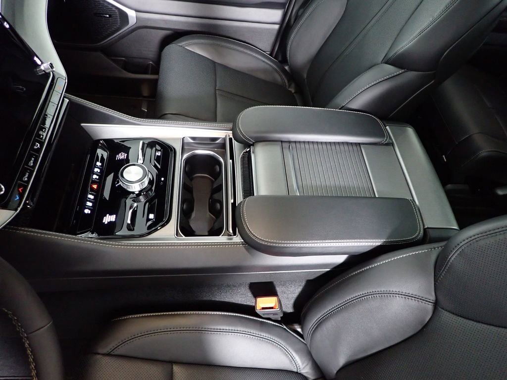 New 2026 Jeep Grand Wagoneer 4WD w/ Quick Order Packge 29V Upland image 36