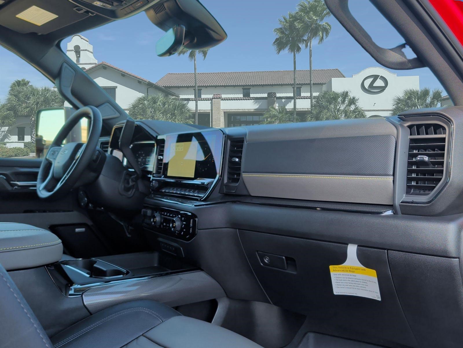 Used 2025 Chevrolet Silverado 2500 ZR2 w/ Technology Package image 25