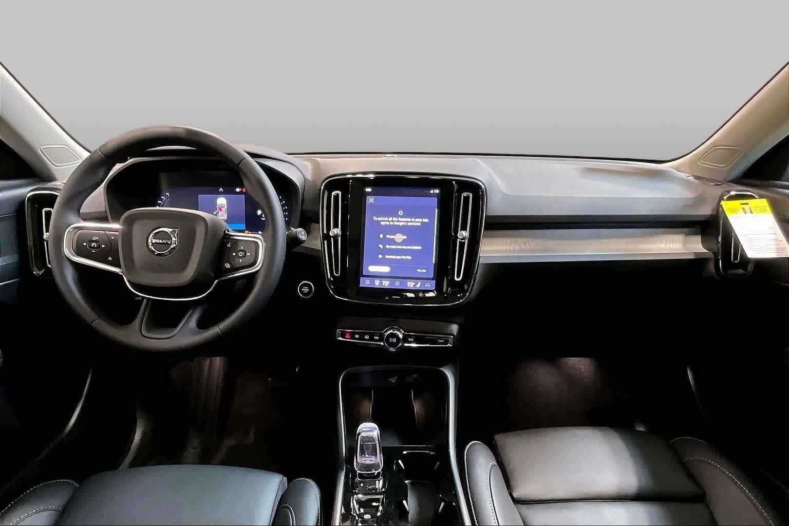 New 2026 Volvo XC40 B5 Plus w/ Protection Package Premier AWD/4WD image 7