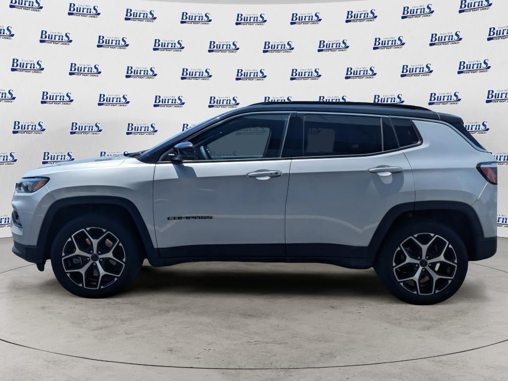 Used 2025 Jeep Compass Limited AWD/4WD image 6