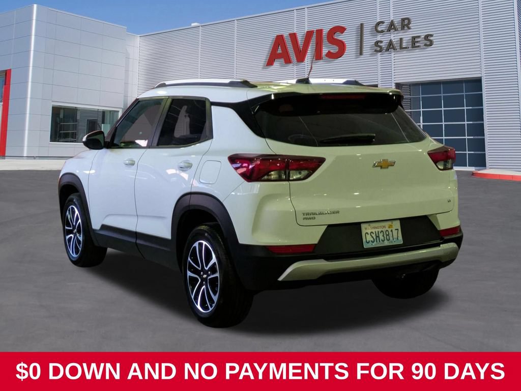 Used 2025 Chevrolet TrailBlazer LT AWD/4WD image 9