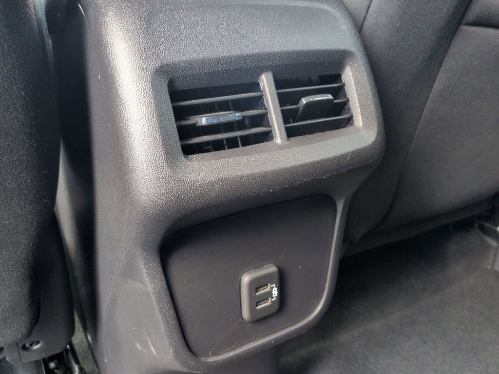 Used 2024 Chevrolet Equinox LT AWD/4WD image 32