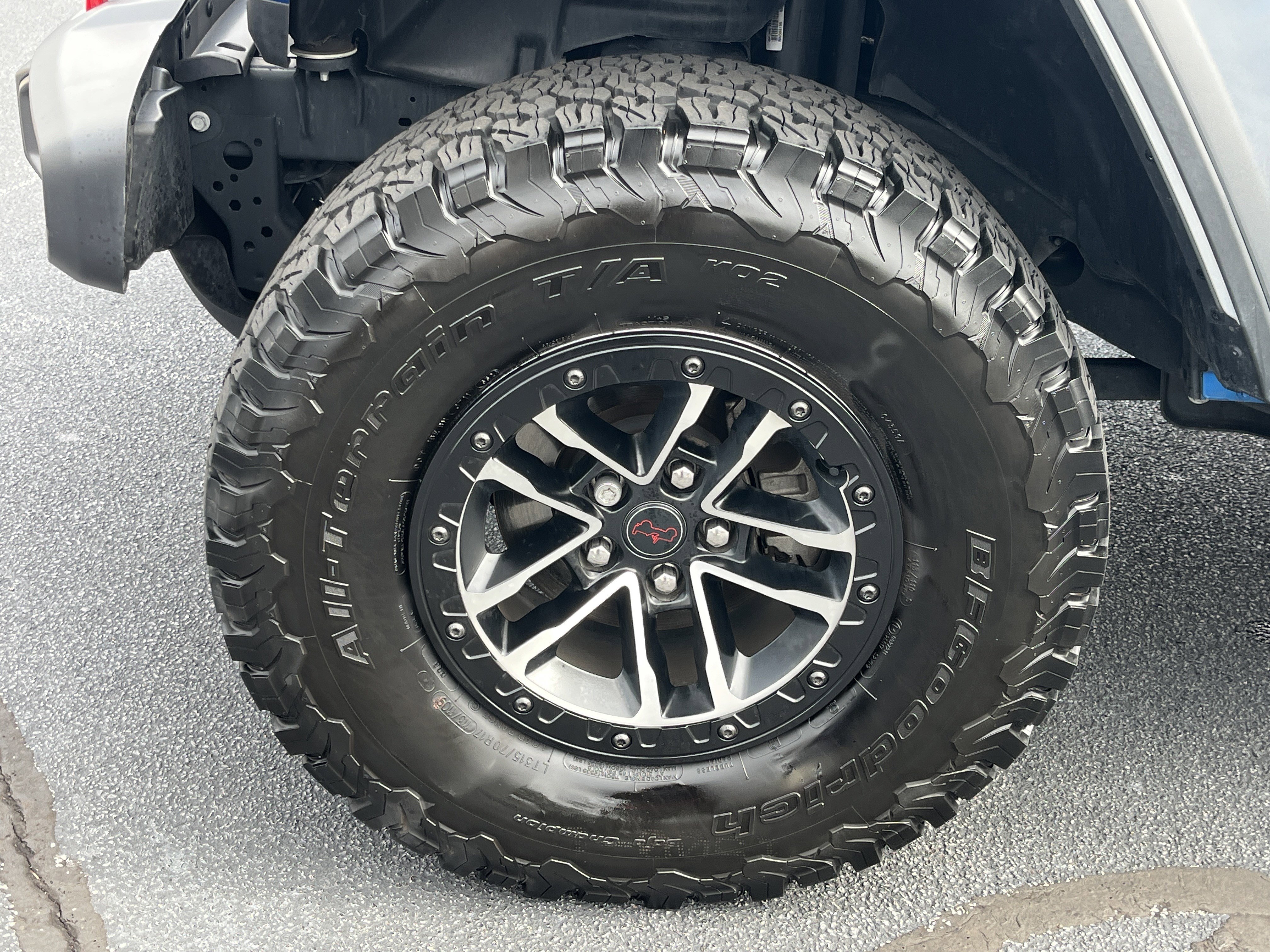 Used 2024 Jeep Wrangler Unlimited Rubicon w/ XTREMEE 35" Tire Package image 28