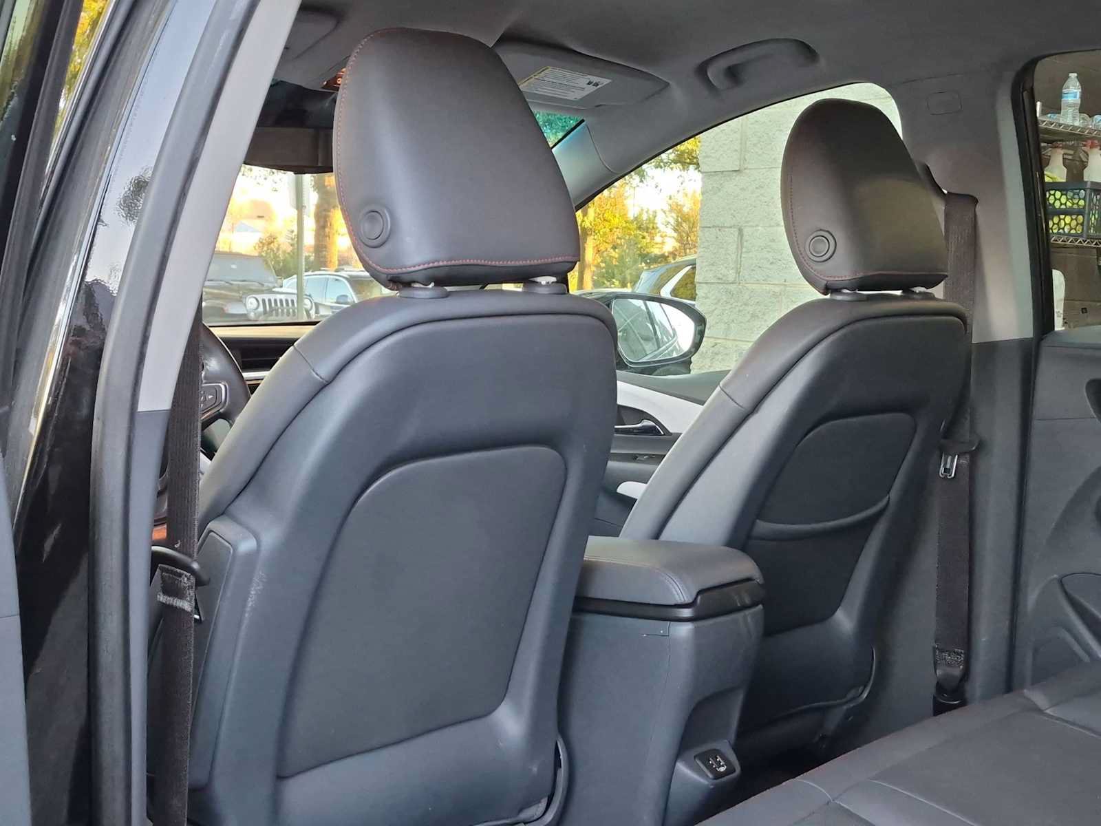 Used 2019 Chevrolet Bolt Premier w/ Infotainment Package FWD image 19