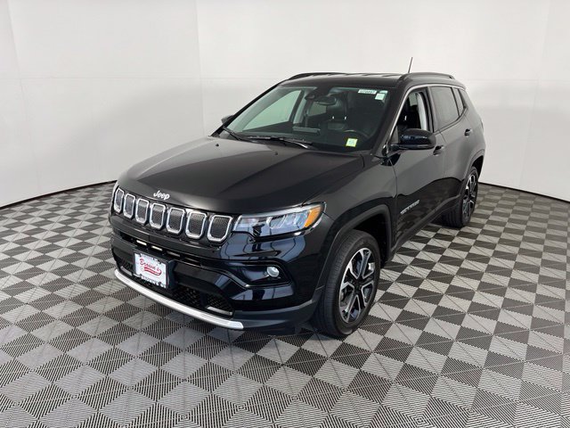 Used 2022 Jeep Compass Limited AWD/4WD image 3