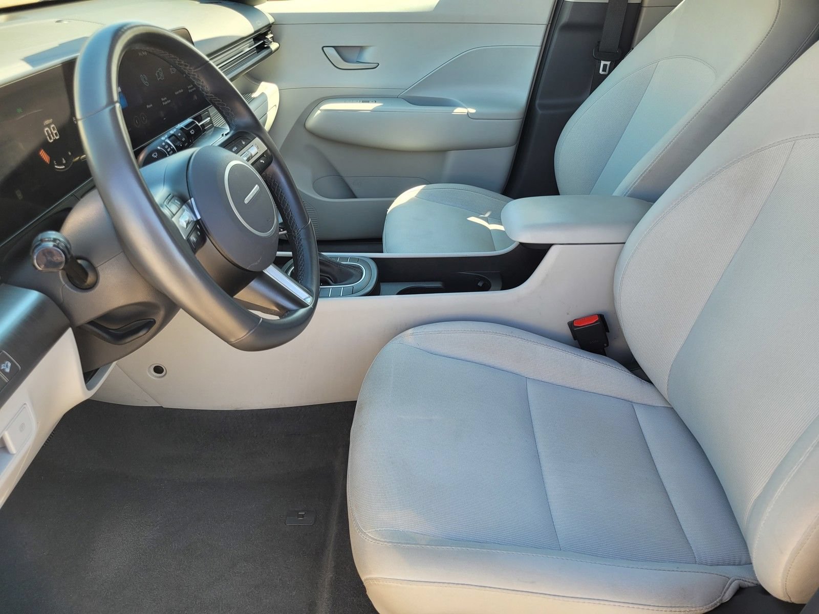 Certified 2025 Hyundai Kona SEL AWD/4WD image 22