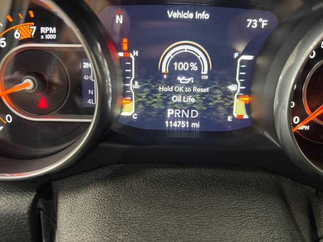 Used 2018 Jeep Wrangler Unlimited Sahara AWD/4WD image 2