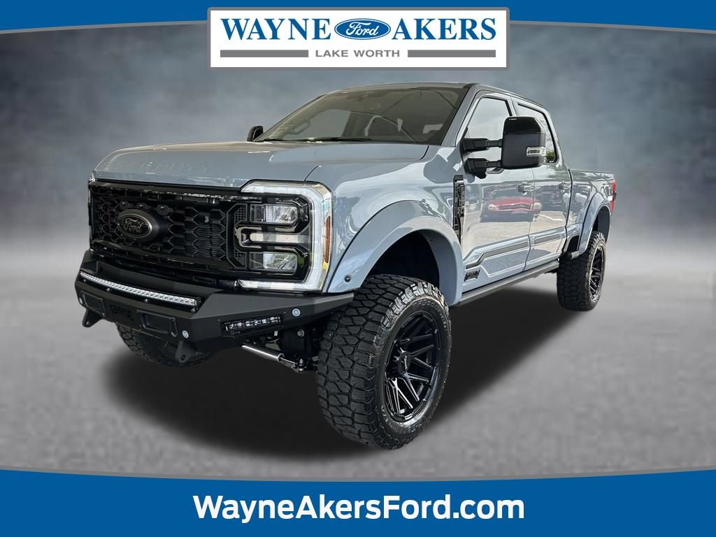 New 2026 Ford F250 Lariat w/ Black Appearance Package