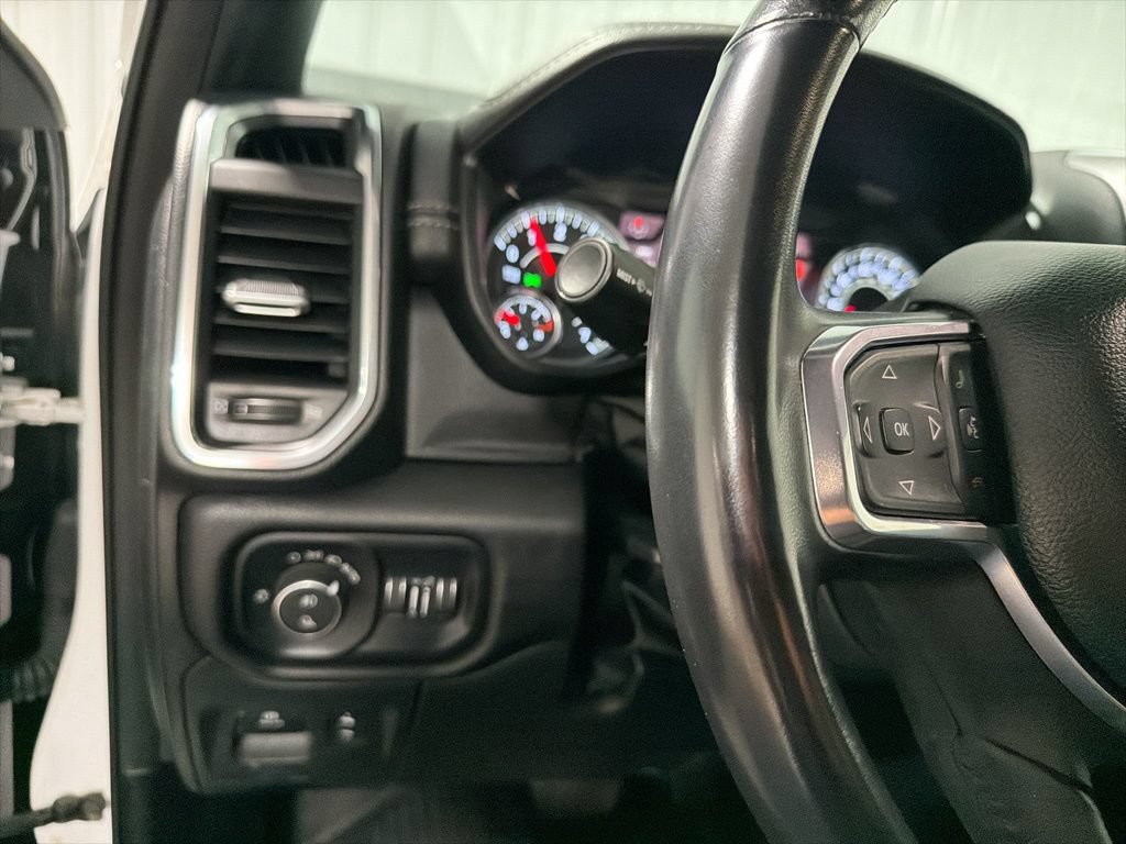 Used 2024 RAM 1500 Laramie AWD/4WD image 35