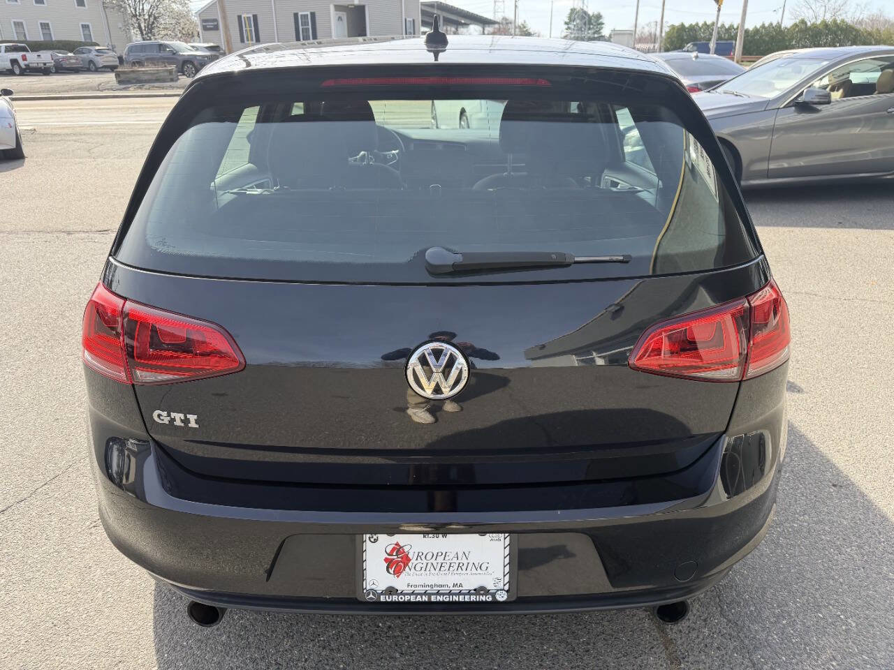 Used 2016 Volkswagen GTI S FWD image 6