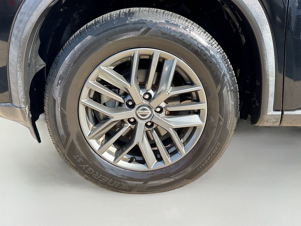 Used 2021 Nissan Rogue S image 29