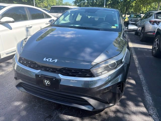 Used 2022 Kia Forte LXS w/ LXS Technology Package FWD image 3
