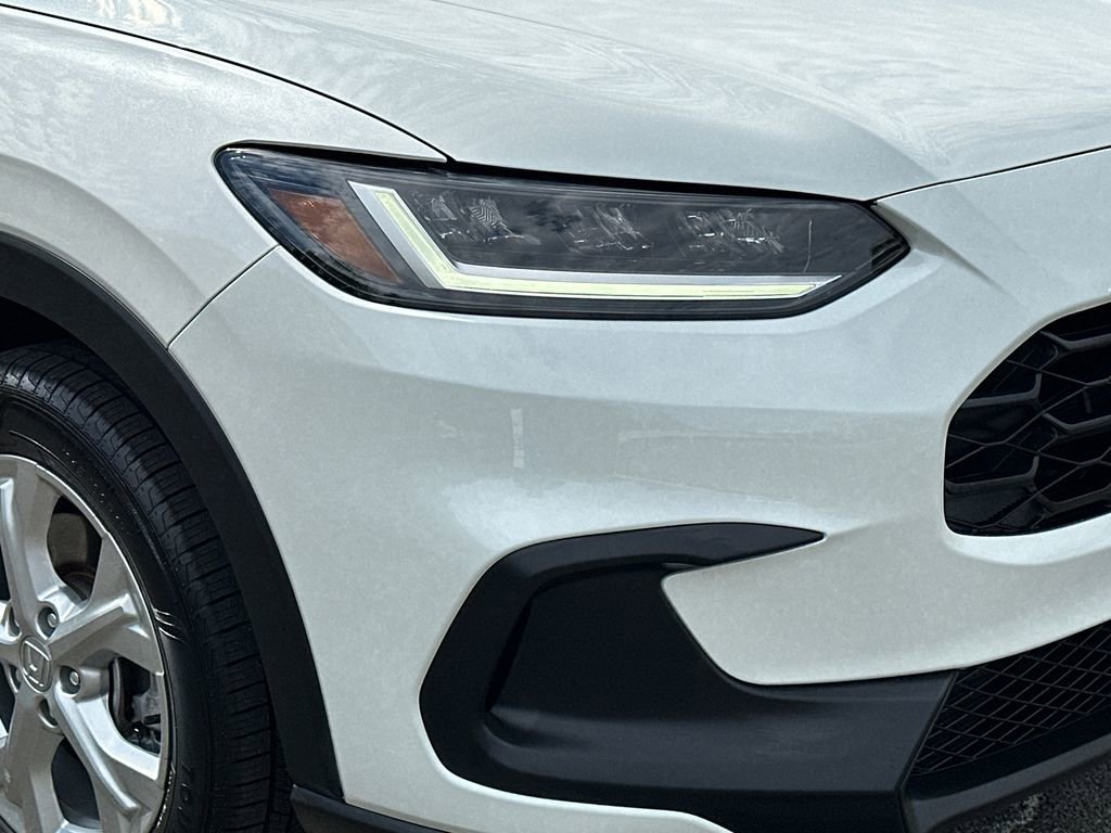 Used 2023 Honda HR-V LX image 9