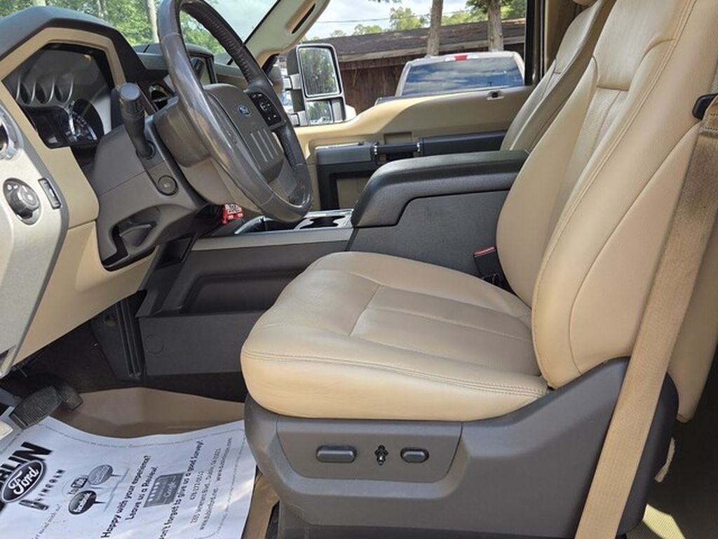 Used 2016 Ford F250 Lariat w/ Lariat Interior Package AWD/4WD image 9