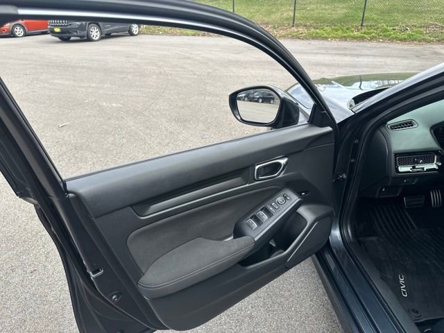 Used 2025 Honda Civic Sport image 29
