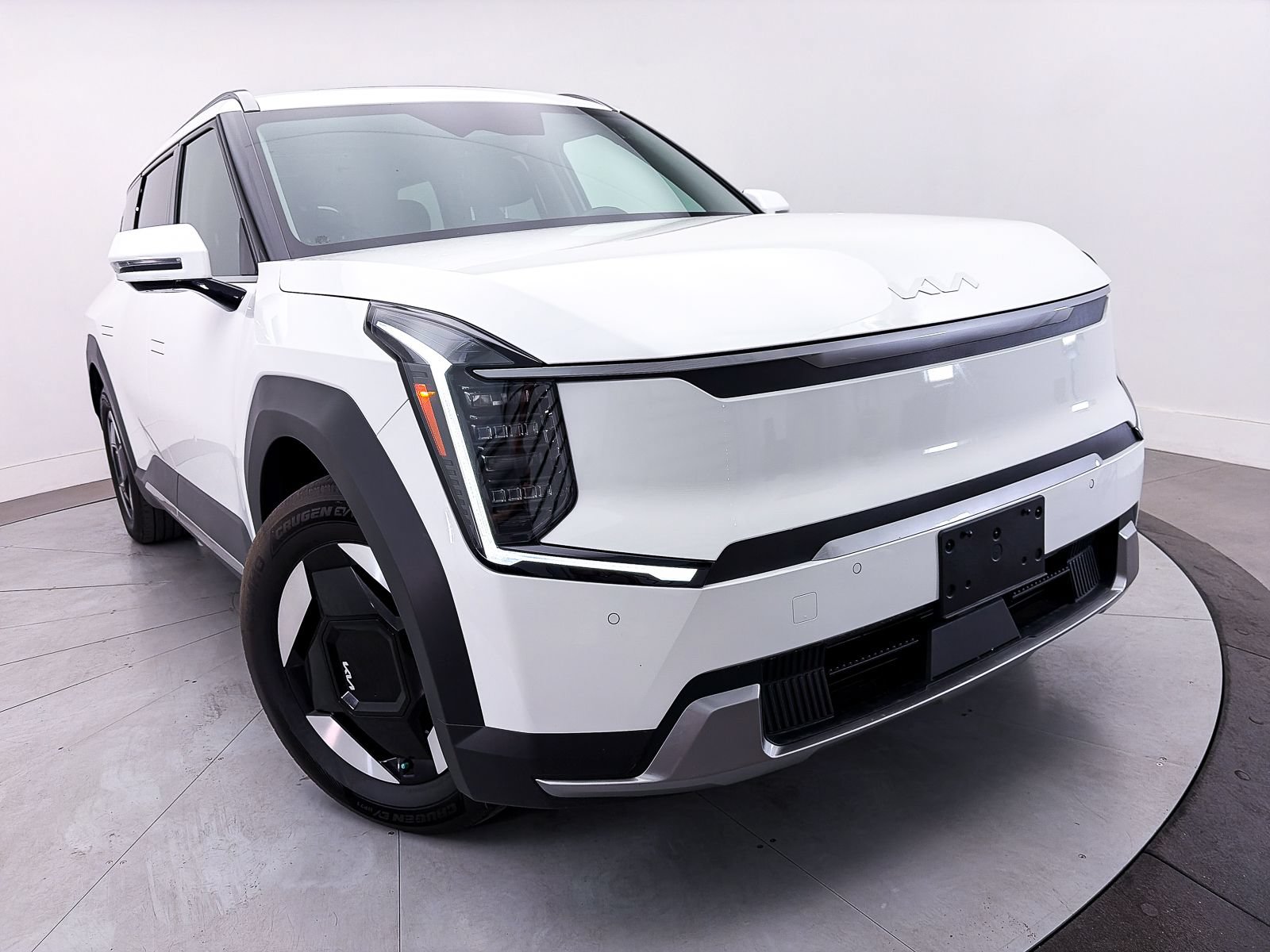 Certified 2024 Kia EV9 Wind AWD/4WD image 9
