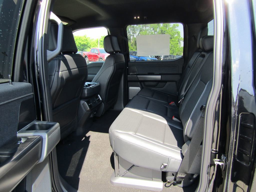 New 2025 Ford F150 Lariat w/ Equipment Group 501A Mid image 11