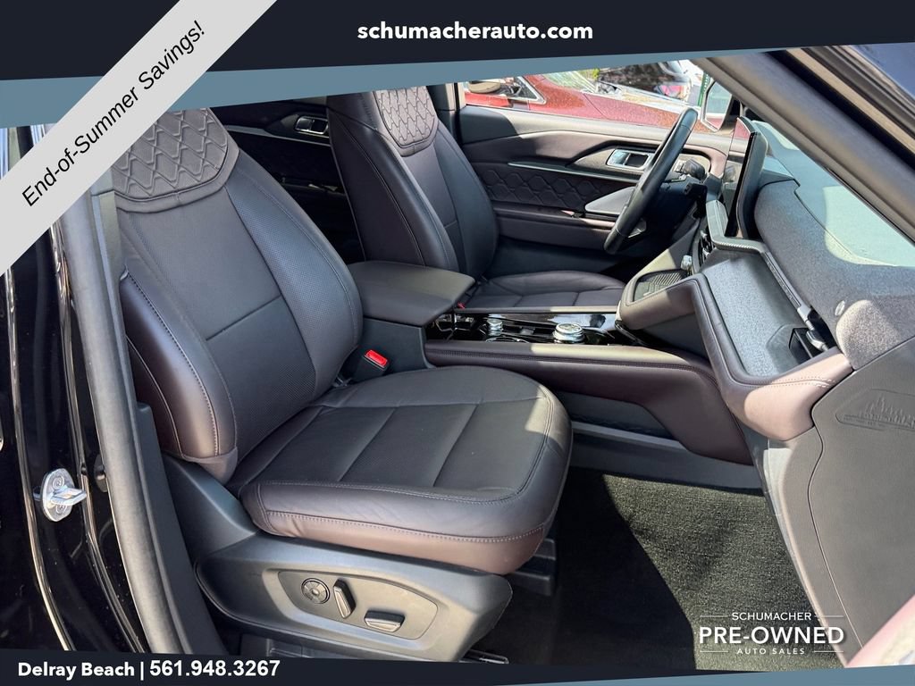 Used 2025 Ford Explorer Platinum w/ Ultimate Package RWD image 15