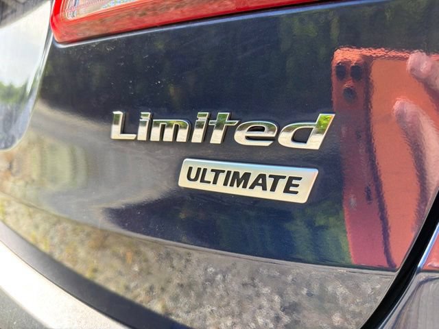 Used 2017 Hyundai Santa Fe Limited FWD image 11