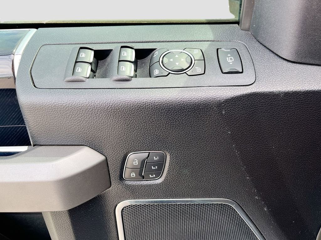 Used 2021 Ford F350 Platinum AWD/4WD image 18